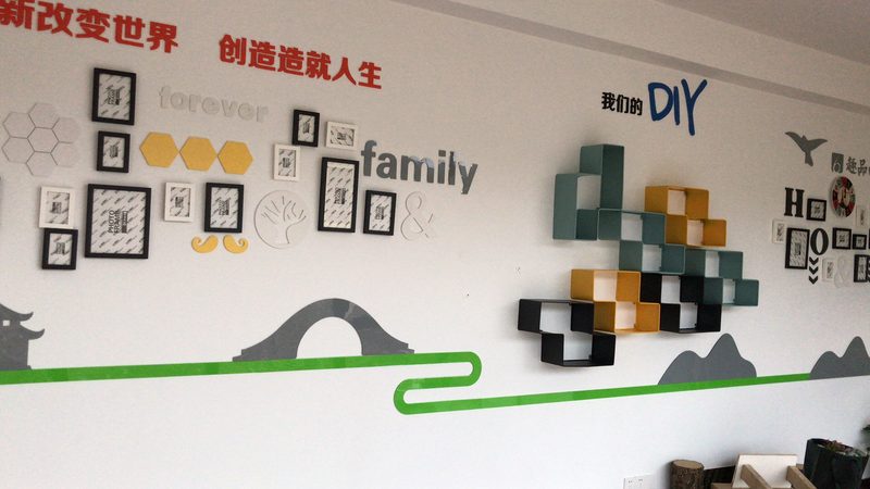 在评估制作安装代理费用时，应关注性价比，而非单纯追求低价。以下是一些建议：
